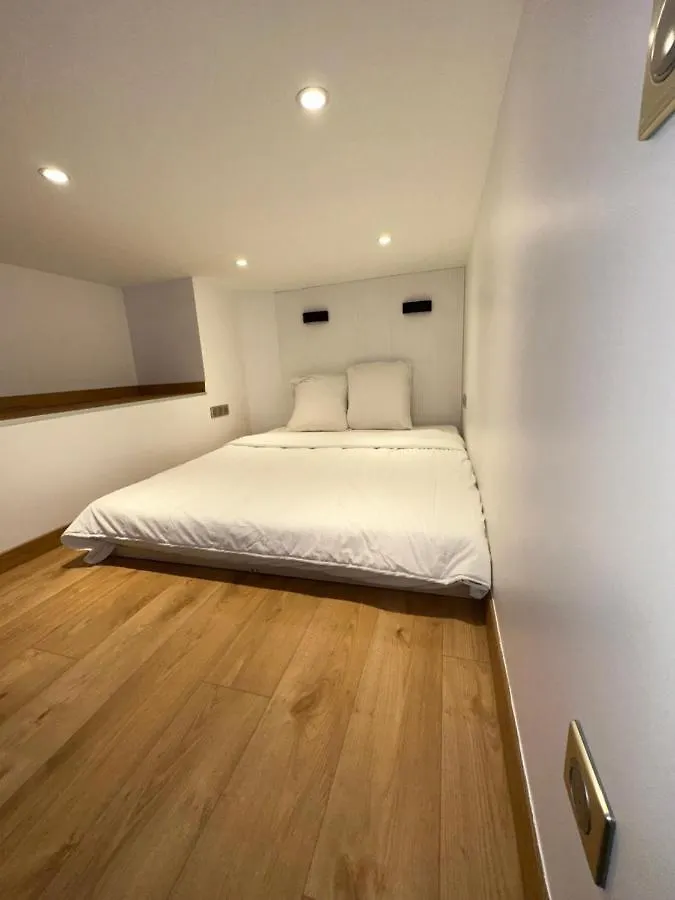 Luxury Loft Saint-Michel Apartment Paris 0*,  France